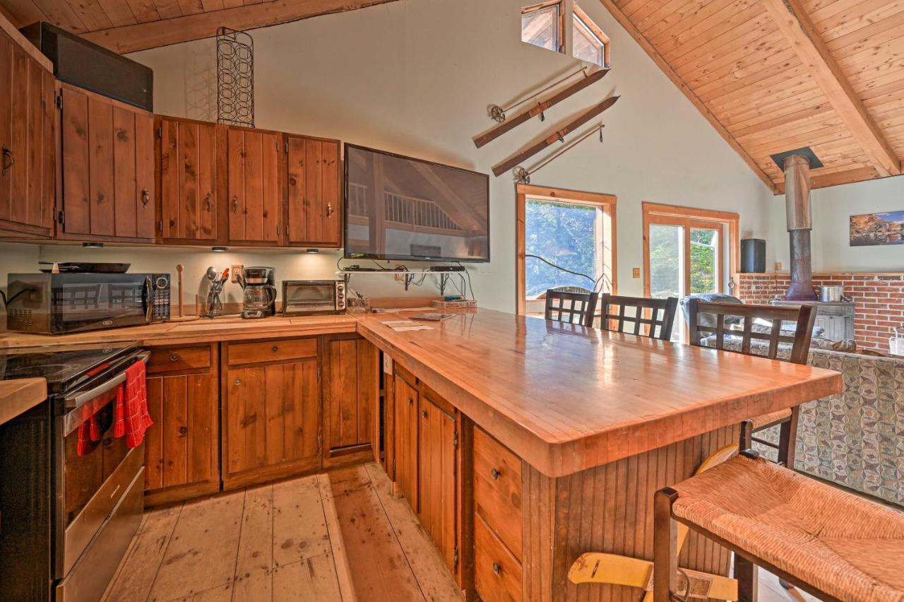 Remote Cabin With Fire Pit 3 Miles To Stowe Mtn! Exterior foto